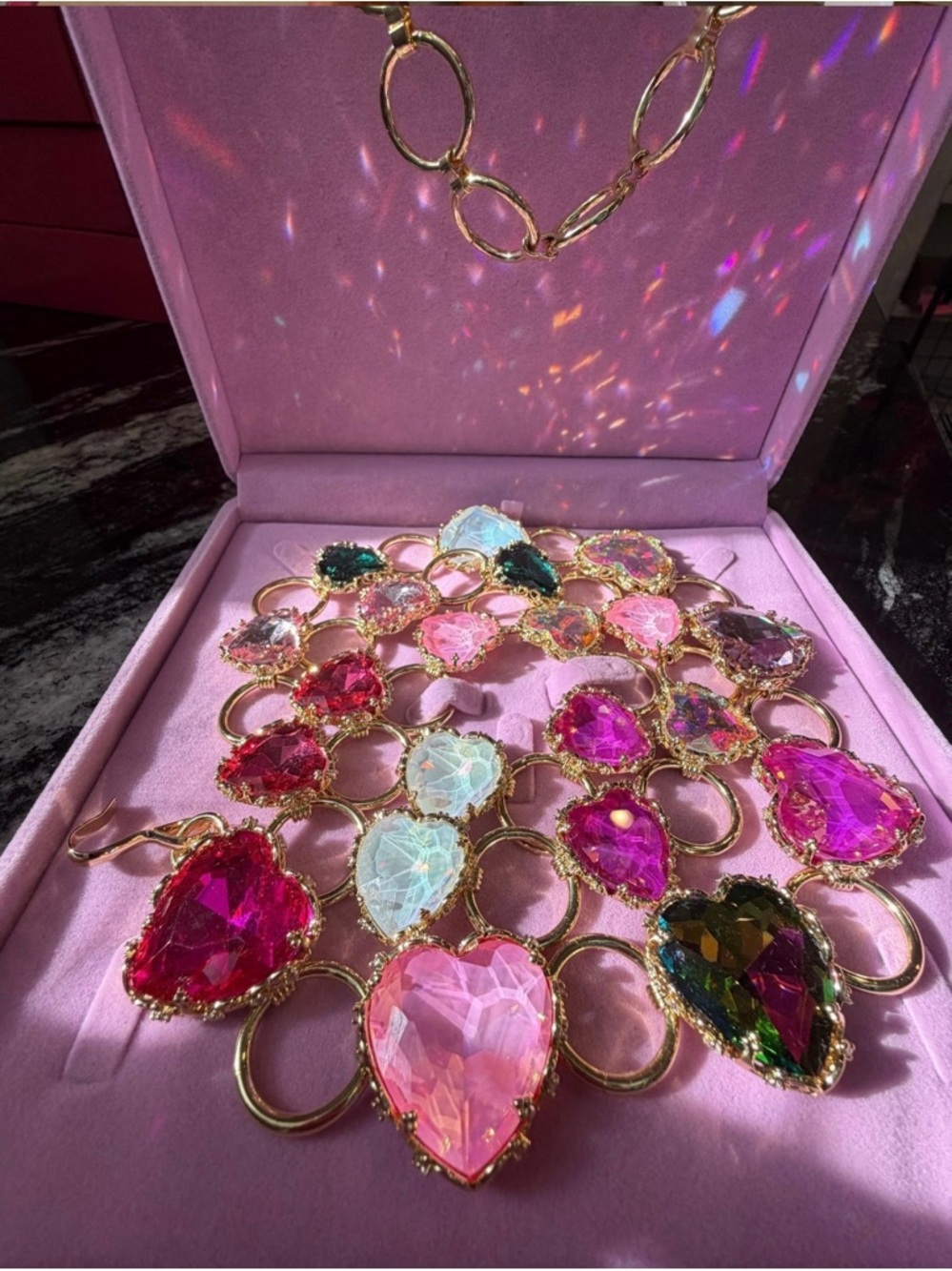 Feed Me Gems Aphrodite Heart Belt - Picture 3 of 5